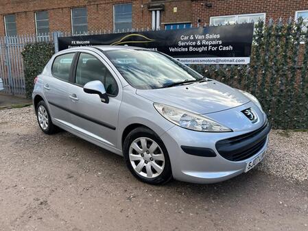 PEUGEOT 207 1.4 16v S