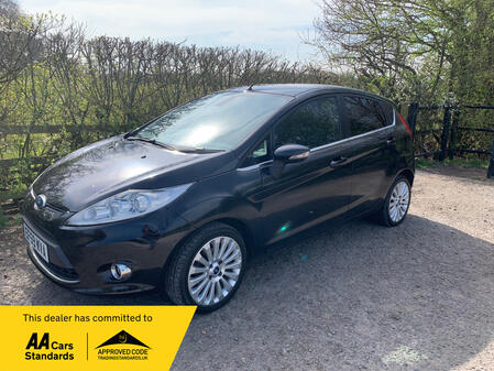 FORD FIESTA 1.4 Titanium