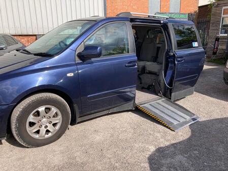 KIA SEDONA 2.9 CRDi LS